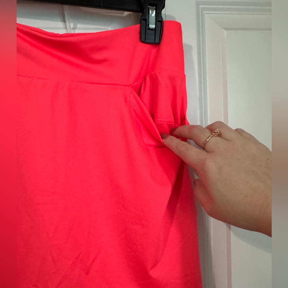 Tail Golf Skort UPF 50 Bright Coral colorway Firefly Size S - Picture 6 of 10
